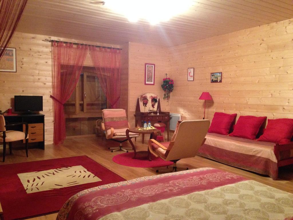 Domaine Du Val De Soux Bed & Breakfast Montgaillard-de-Salies Room photo