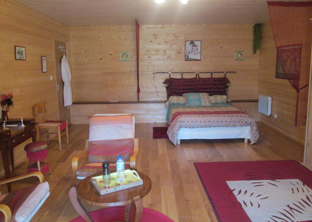 Domaine Du Val De Soux Bed & Breakfast Montgaillard-de-Salies Room photo